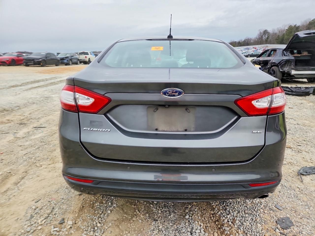 2016 Ford Fusion se