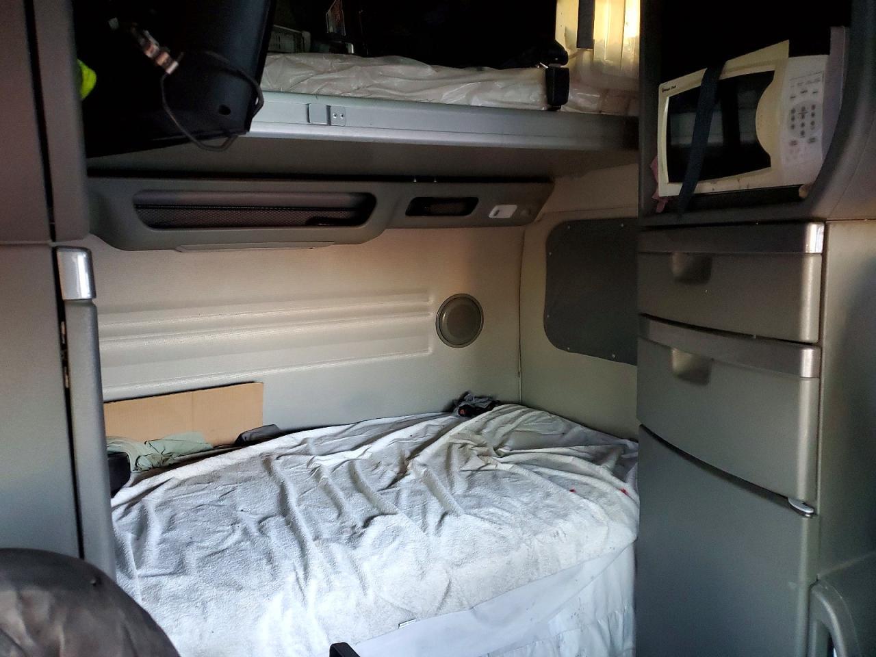 2023 Volvo VNL Semi Truck