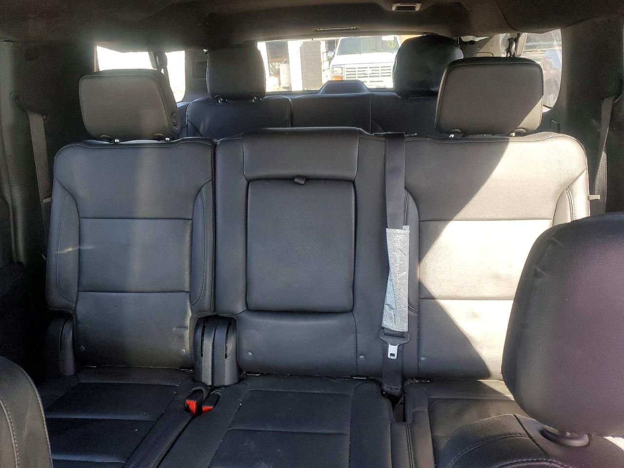 2023 Chevrolet Suburban C1500 lt