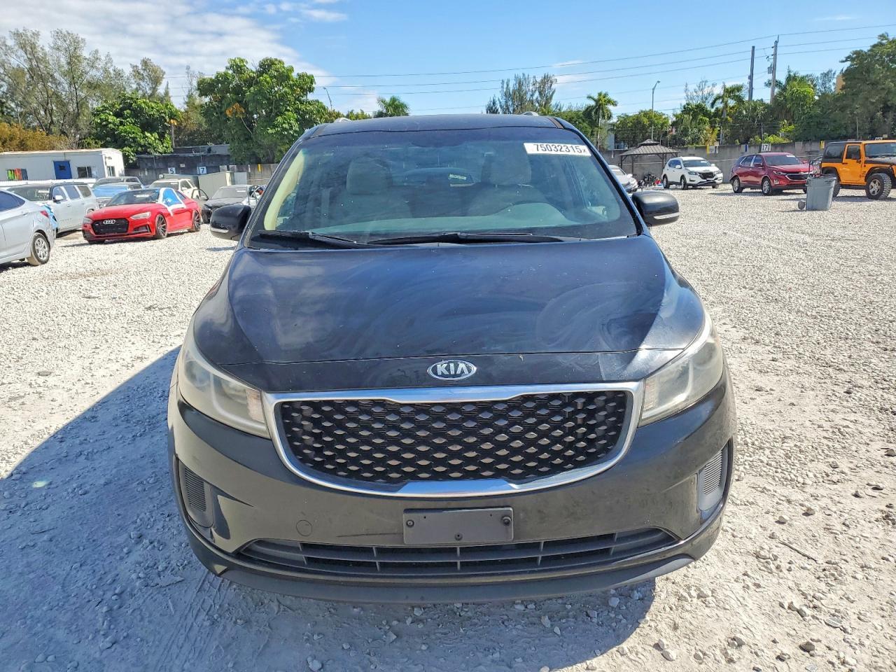 2016 KIA Sedona lx