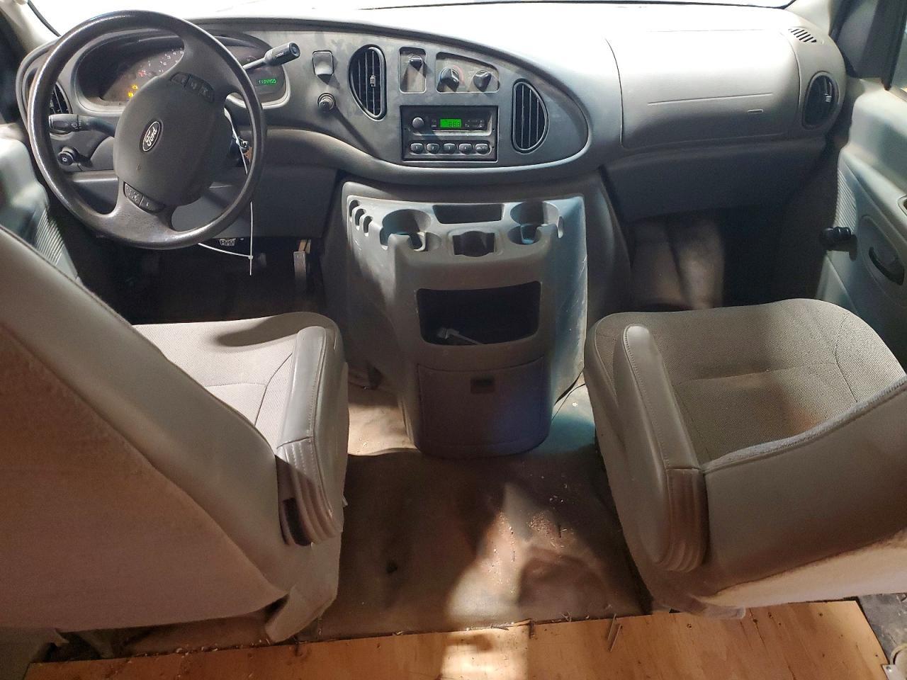 2004 Ford E250 Delivery Van