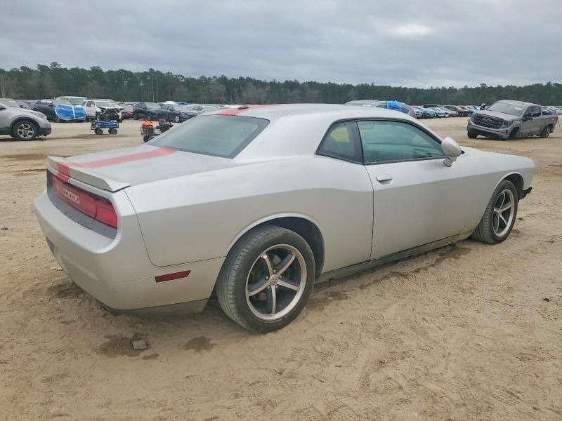 2012 Dodge Challenger sxt
