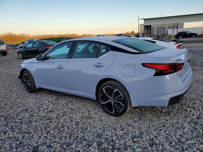 2024 Nissan Altima sr