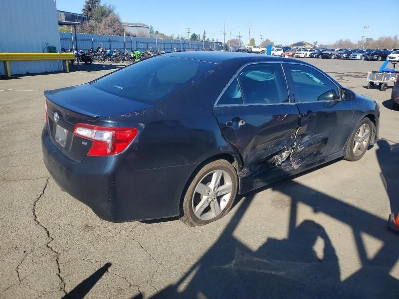 2013 Toyota Camry l