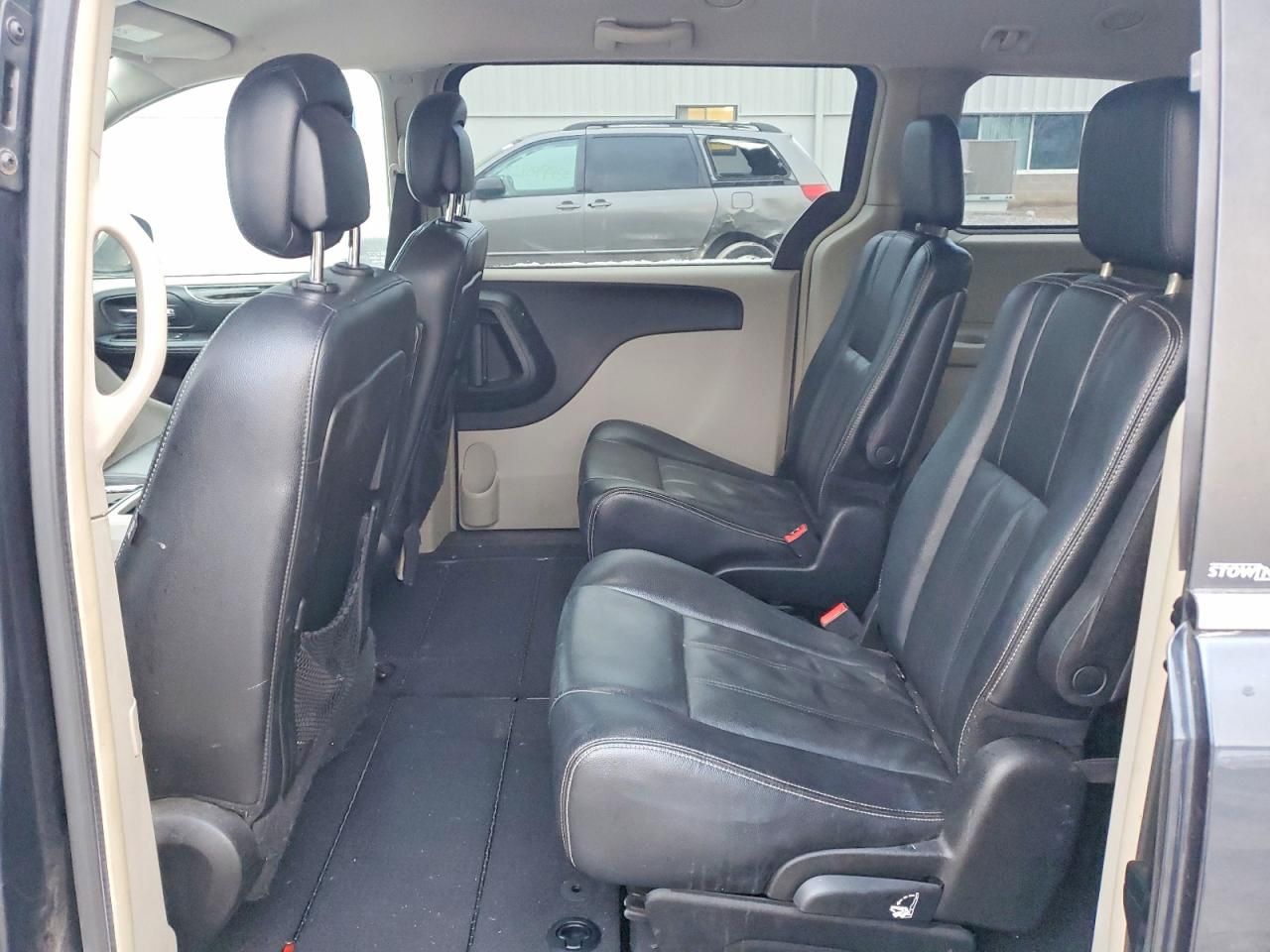 2013 Chrysler Town & Country Touring