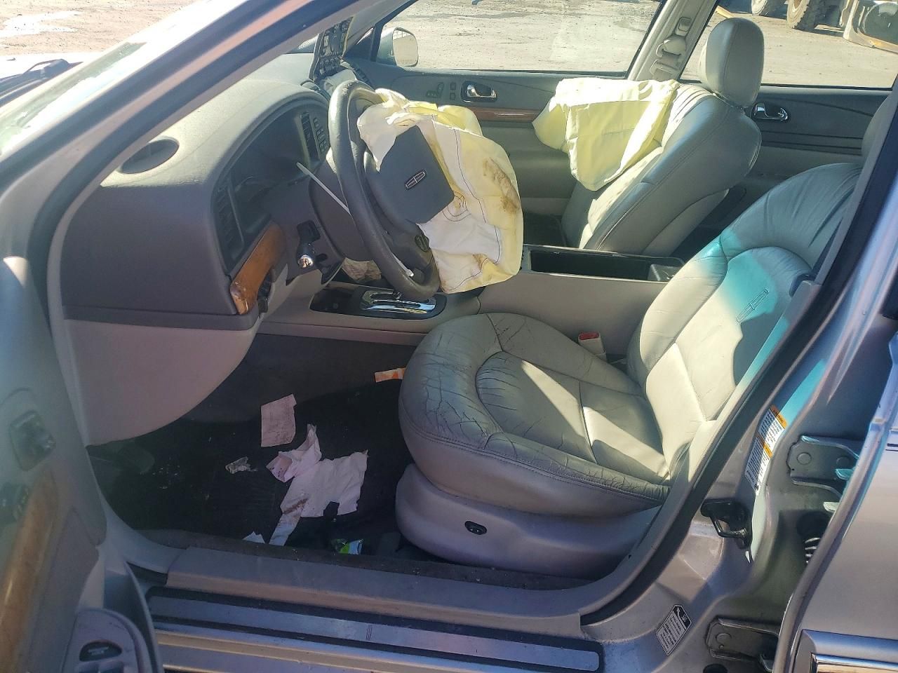 1999 Lincoln Continental