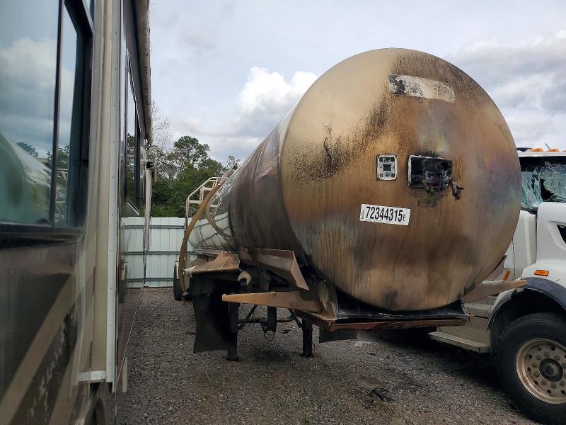 1997 Walker Tank Trailer