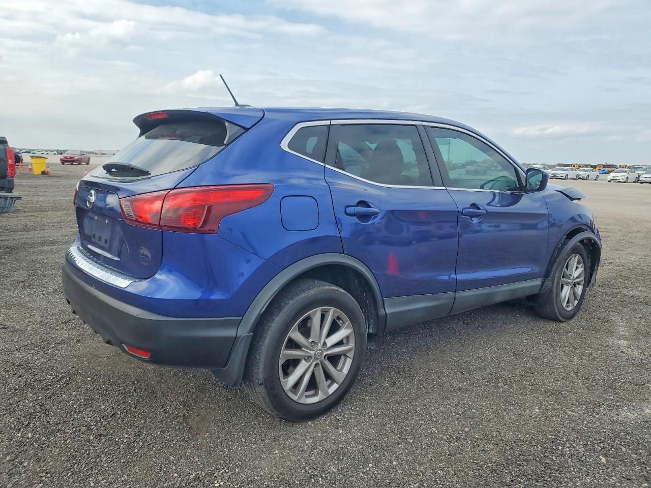 2018 Nissan Rogue Sport s