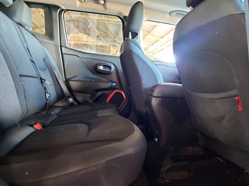 2016 Jeep Renegade Trailhawk