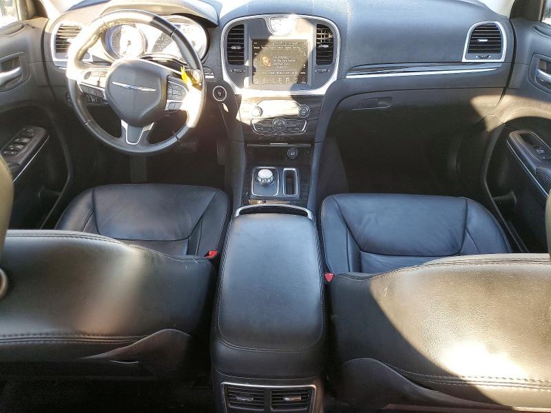 2016 Chrysler 300 Limited