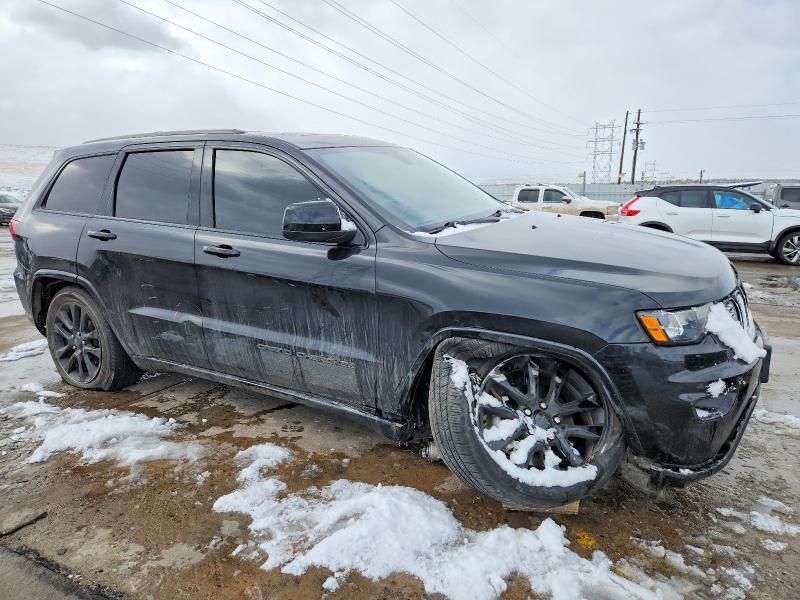 2020 Jeep Grand Cherokee Laredo