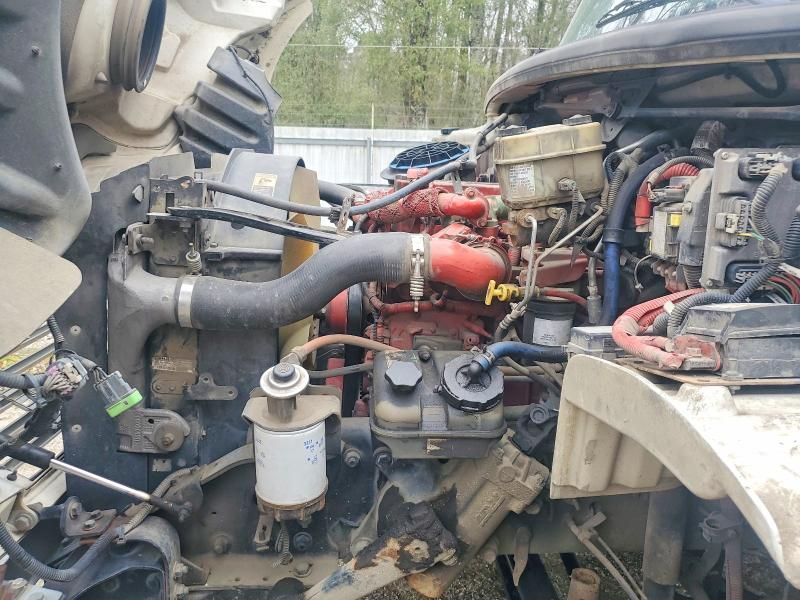 2015 Freightliner Business Class M2 box Truck