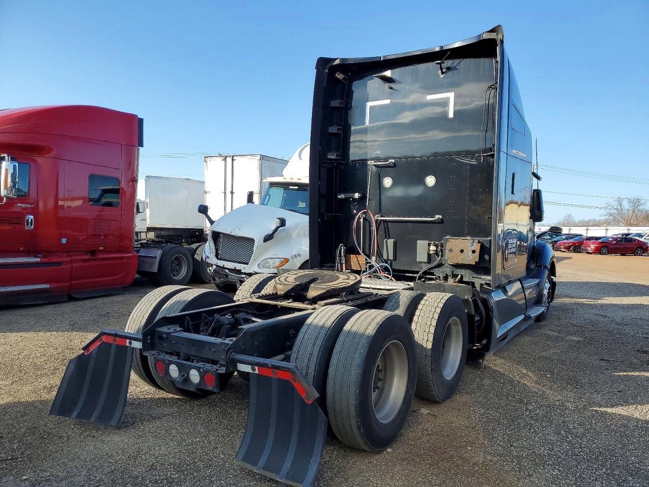2020 Kenworth T680 Semi Truck