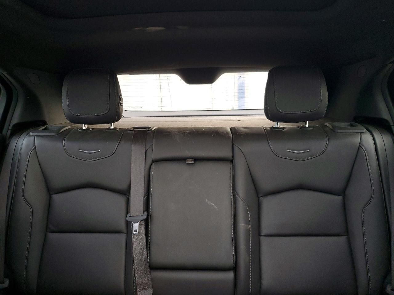 2022 Cadillac XT4 Premium Luxury