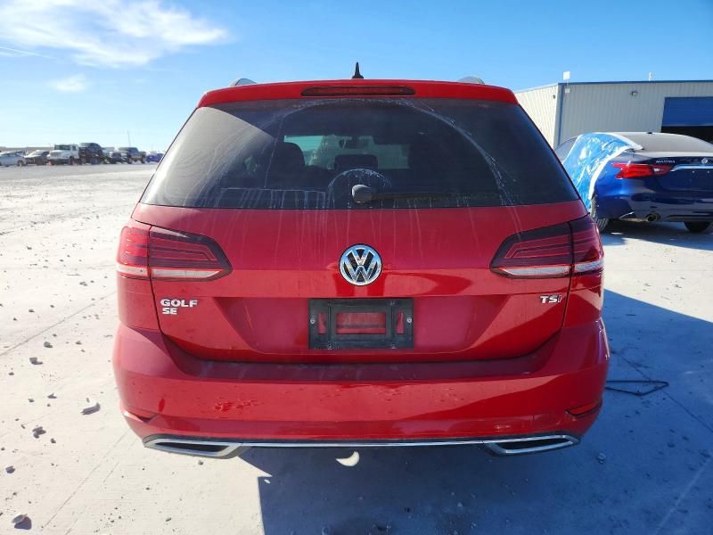 2018 Volkswagen Golf Sportwagen s