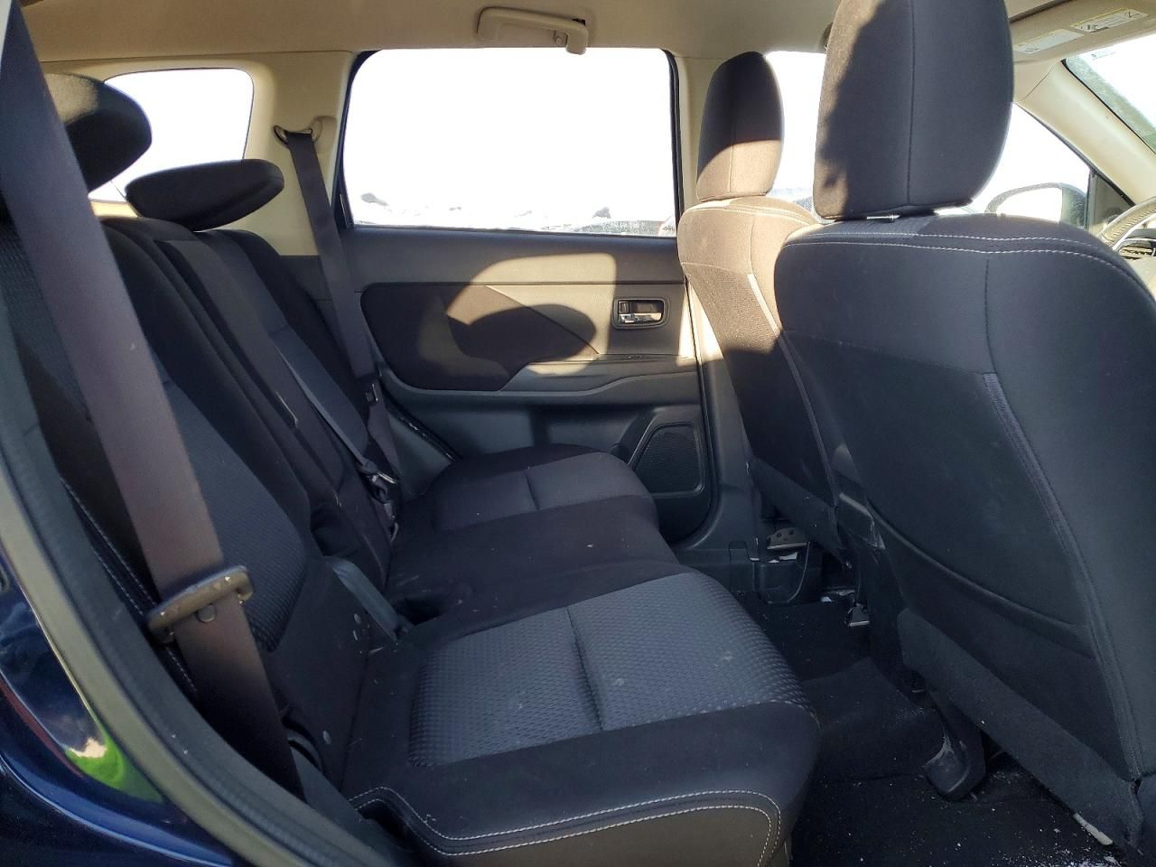 2016 Mitsubishi Outlander se