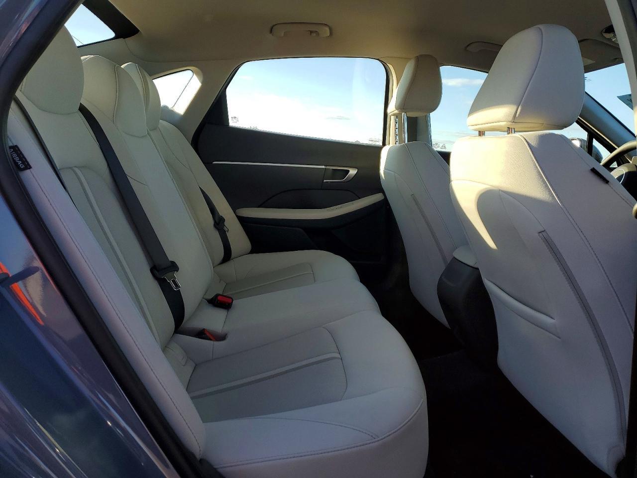 2025 Hyundai Sonata se