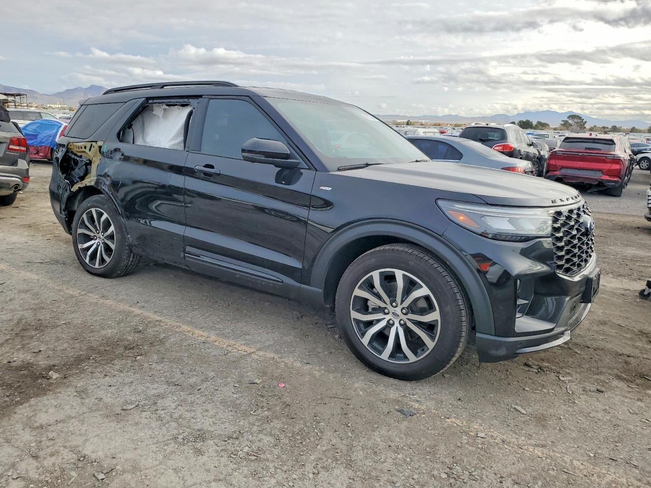 2025 Ford Explorer St-line