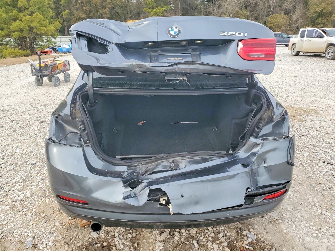 2018 BMW 320 i
