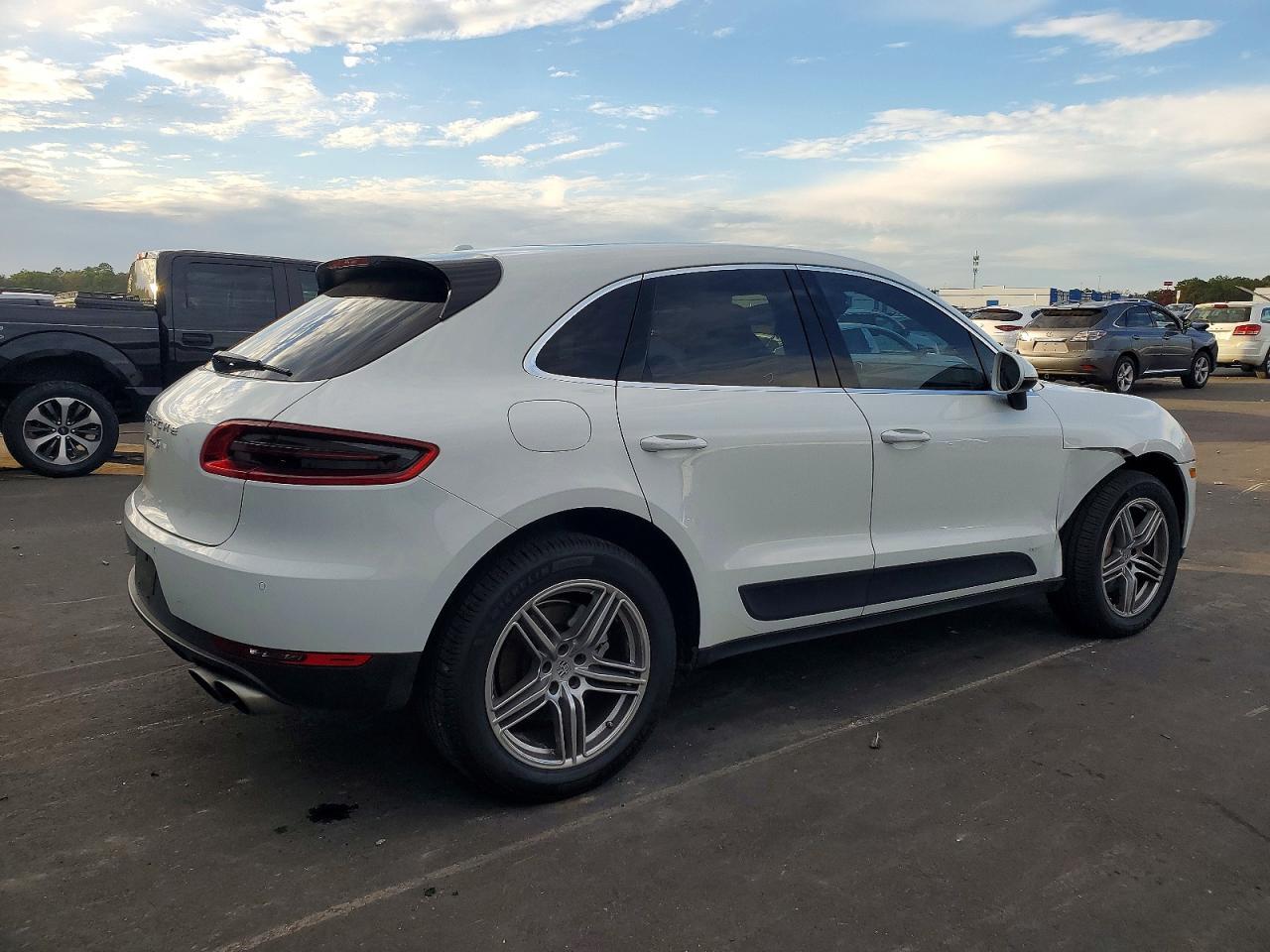 2017 Porsche Macan s