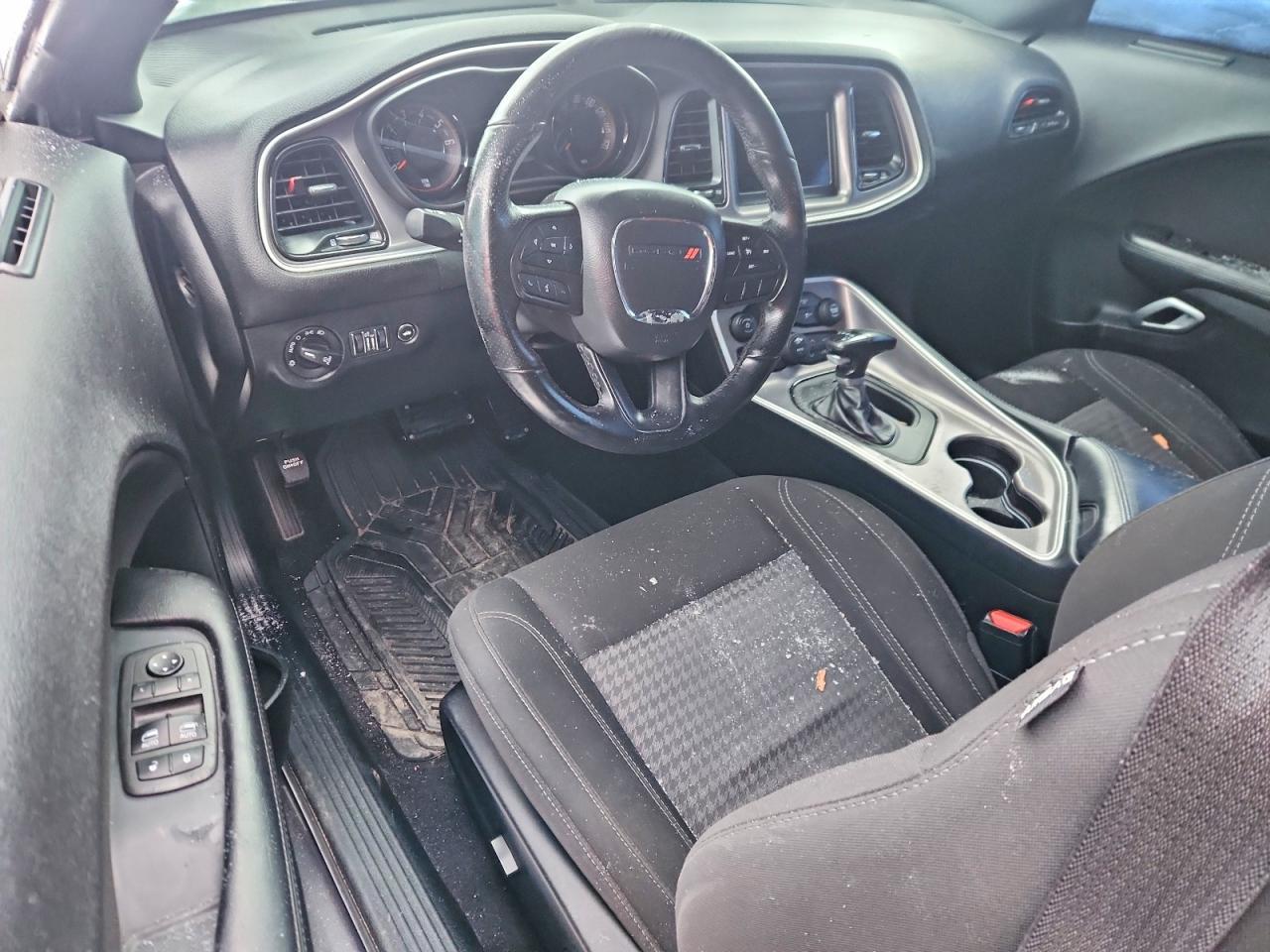 2022 Dodge Challenger sxt