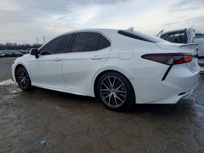 2021 Toyota Camry se