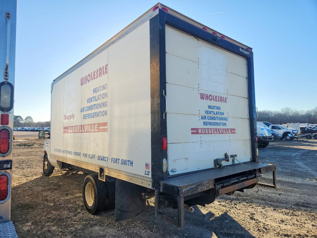 2014 Ford E350 box Truck