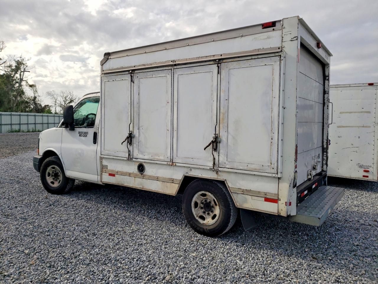 2007 GMC Savana Delivery Truck