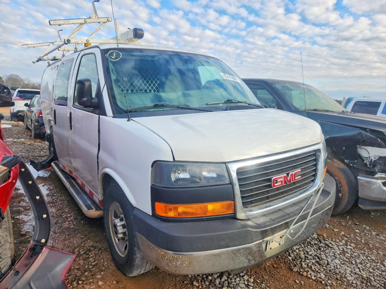 2015 GMC Savana G2500 Utility / Service Van