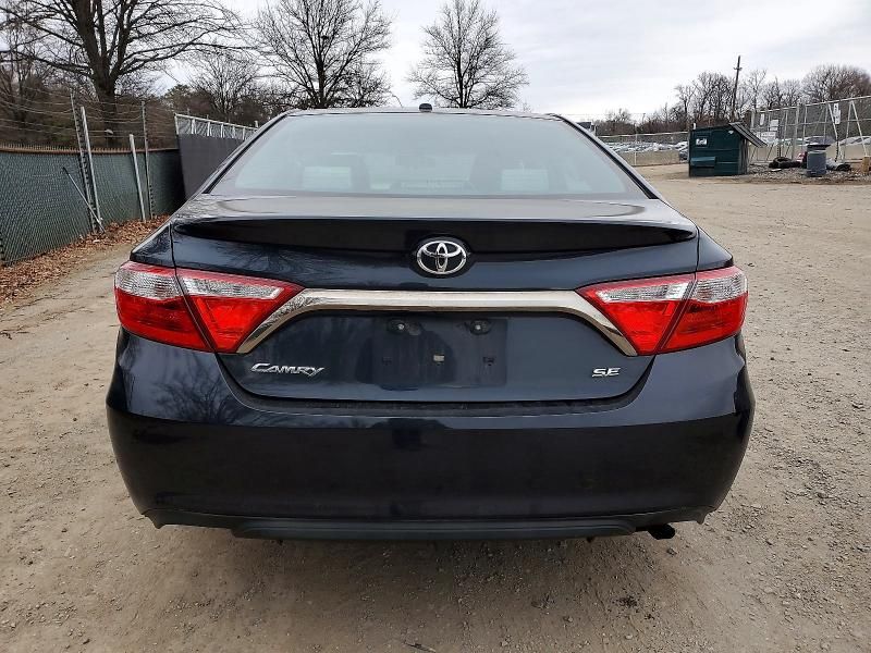 2016 Toyota Camry le