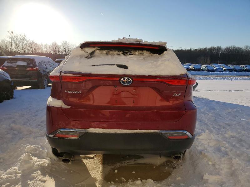 2024 Toyota Venza le