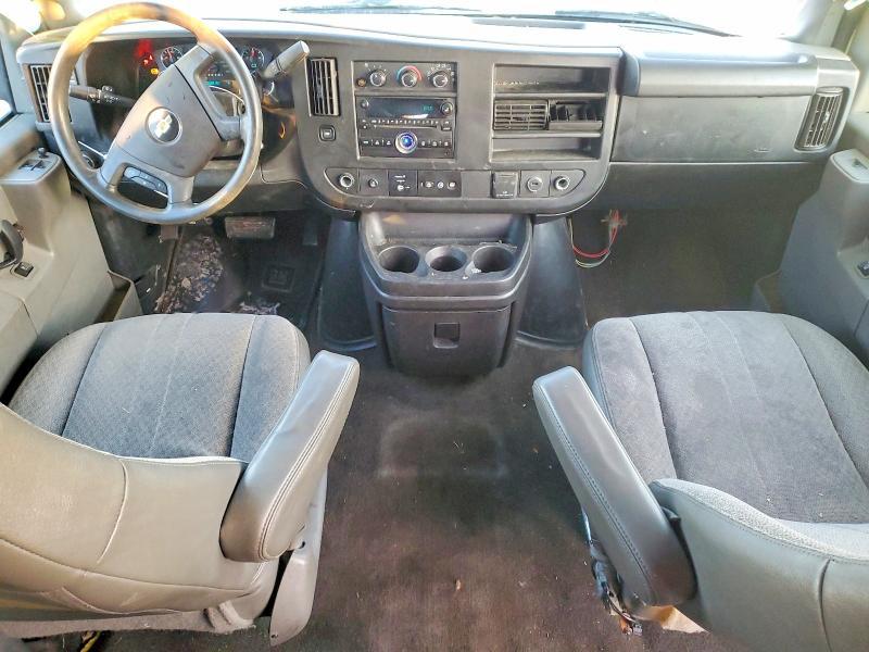2017 Chevrolet Express G3500 LT