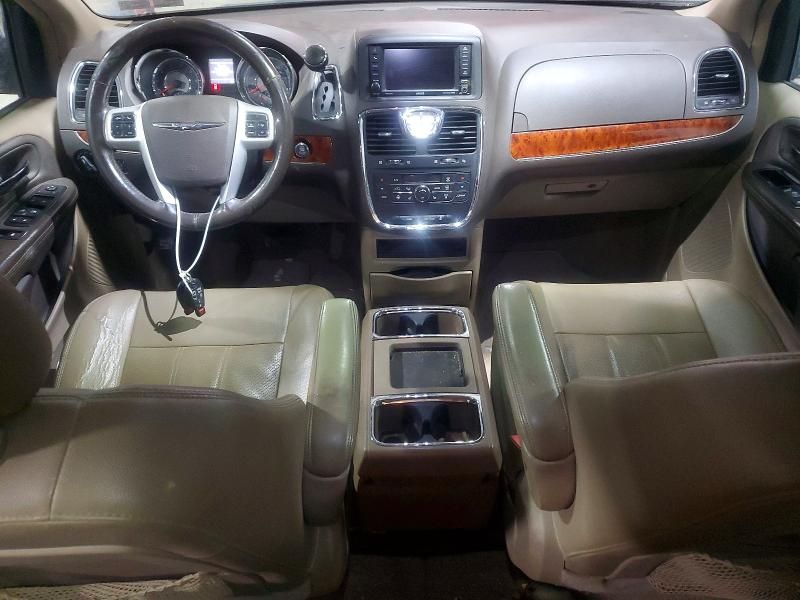 2015 Chrysler Town & Country Touring l