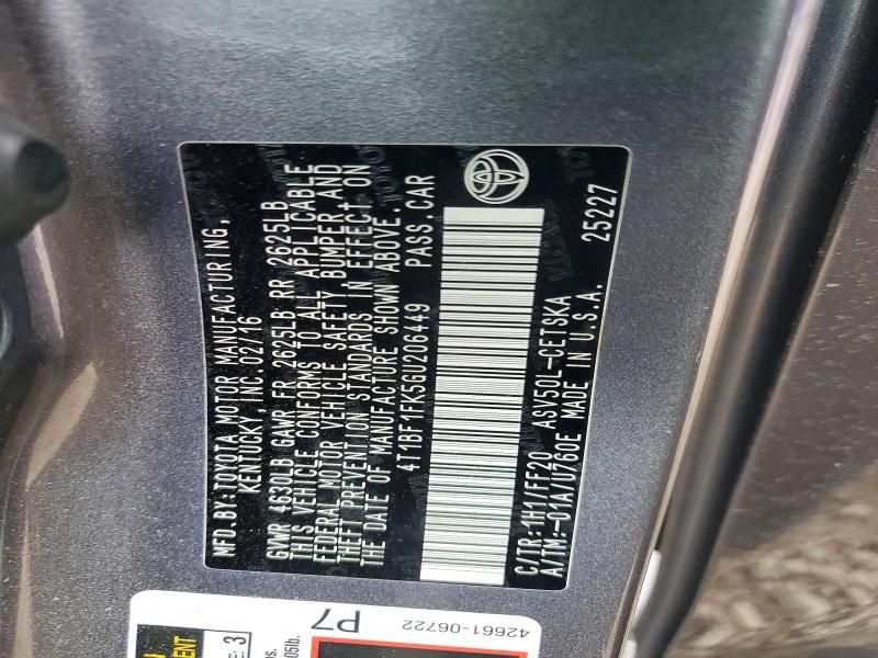 2016 Toyota Camry le