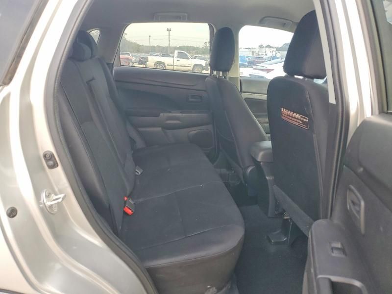 2014 Mitsubishi Outlander Sport es