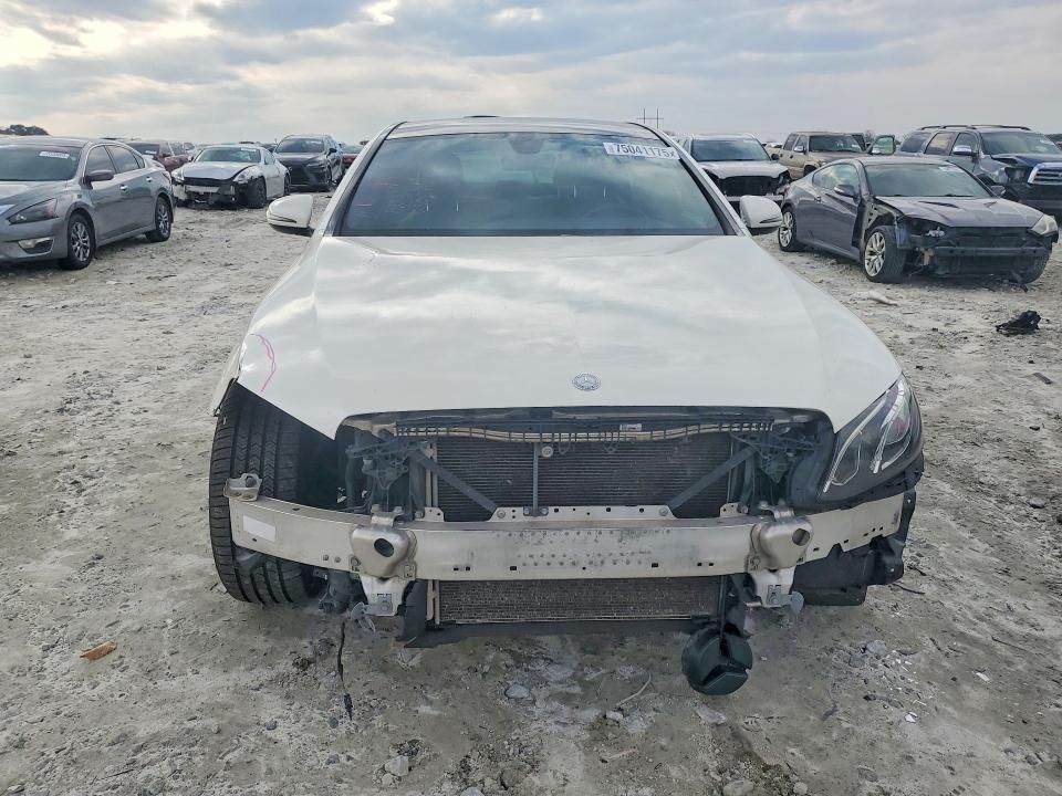 2017 Mercedes-Benz E 300