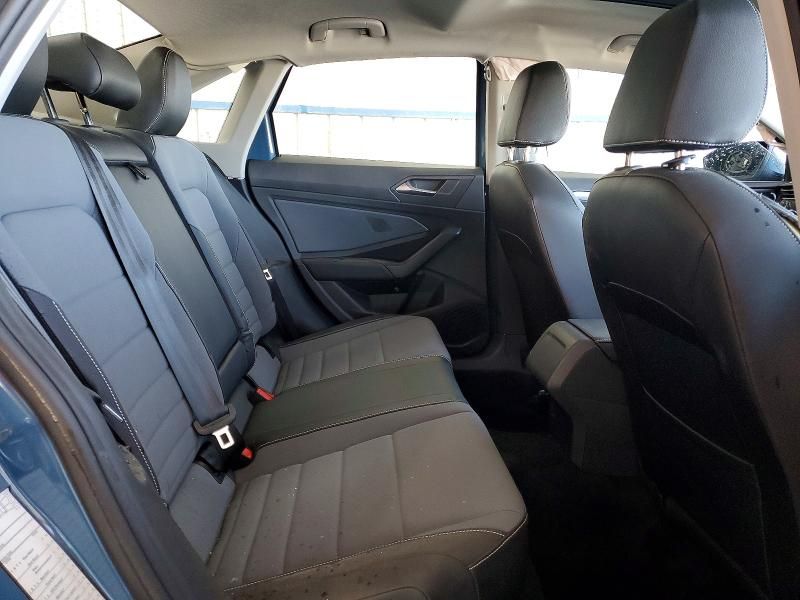 2025 Volkswagen Jetta se