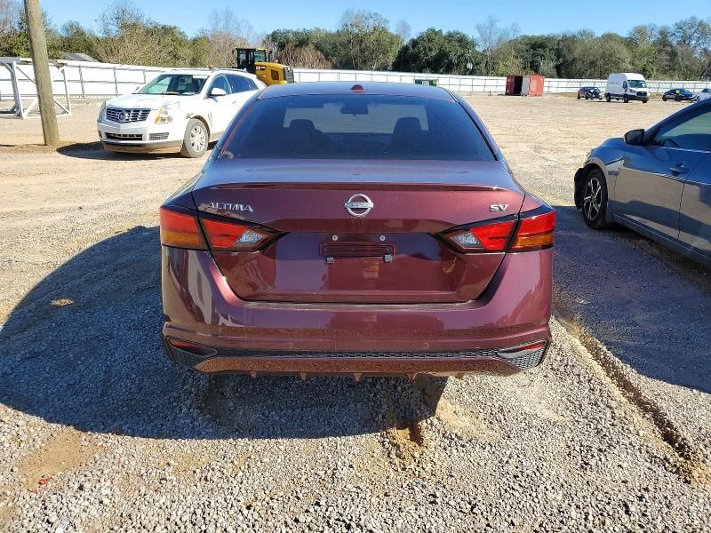 2024 Nissan Altima sv