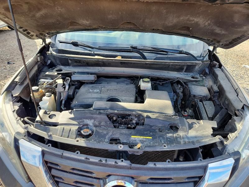 2017 Nissan Pathfinder s