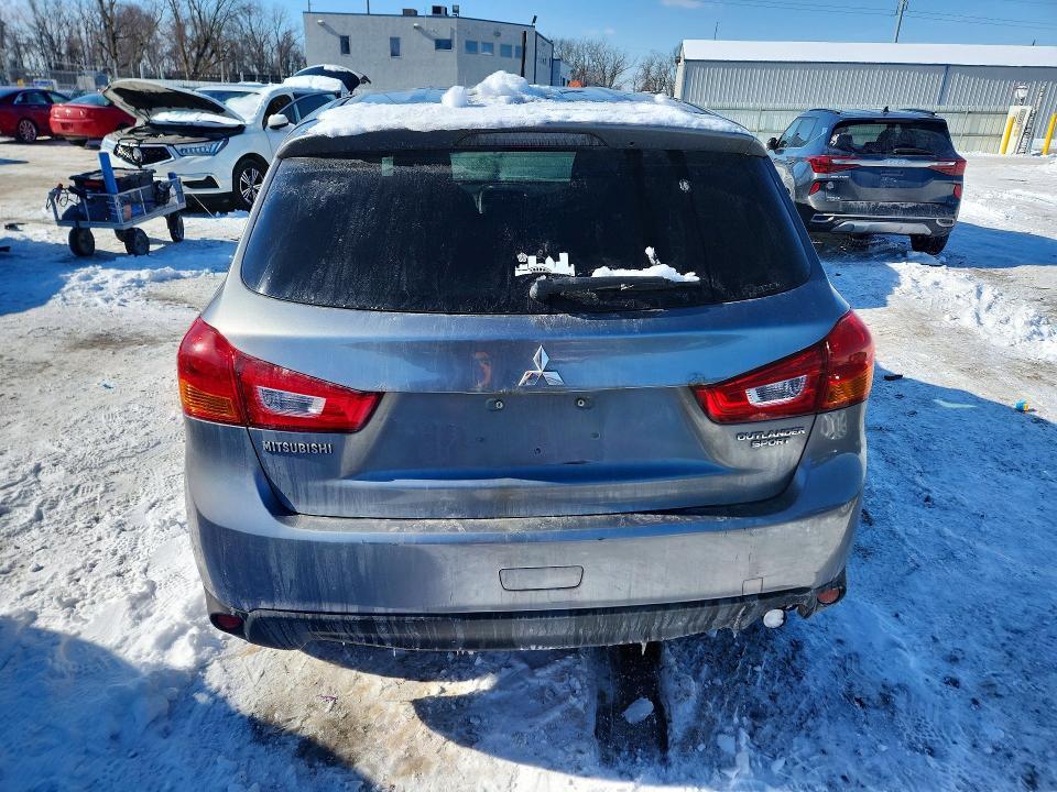 2015 Mitsubishi Outlander Sport es