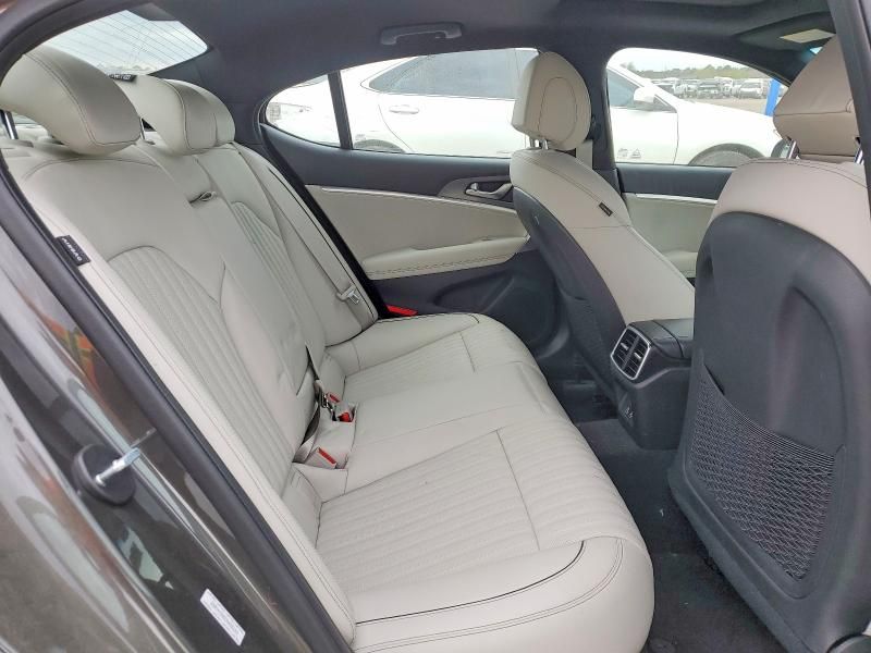 2024 Genesis G70 Base