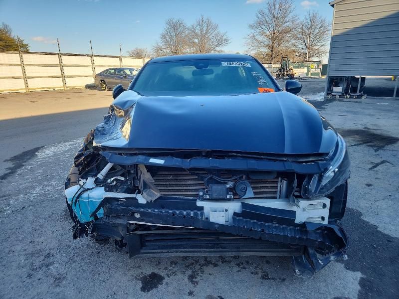 2022 Nissan Altima s