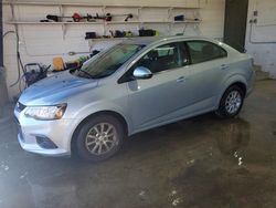 Chevrolet Sonic Vehiculos salvage en venta: 2017 Chevrolet Sonic lt