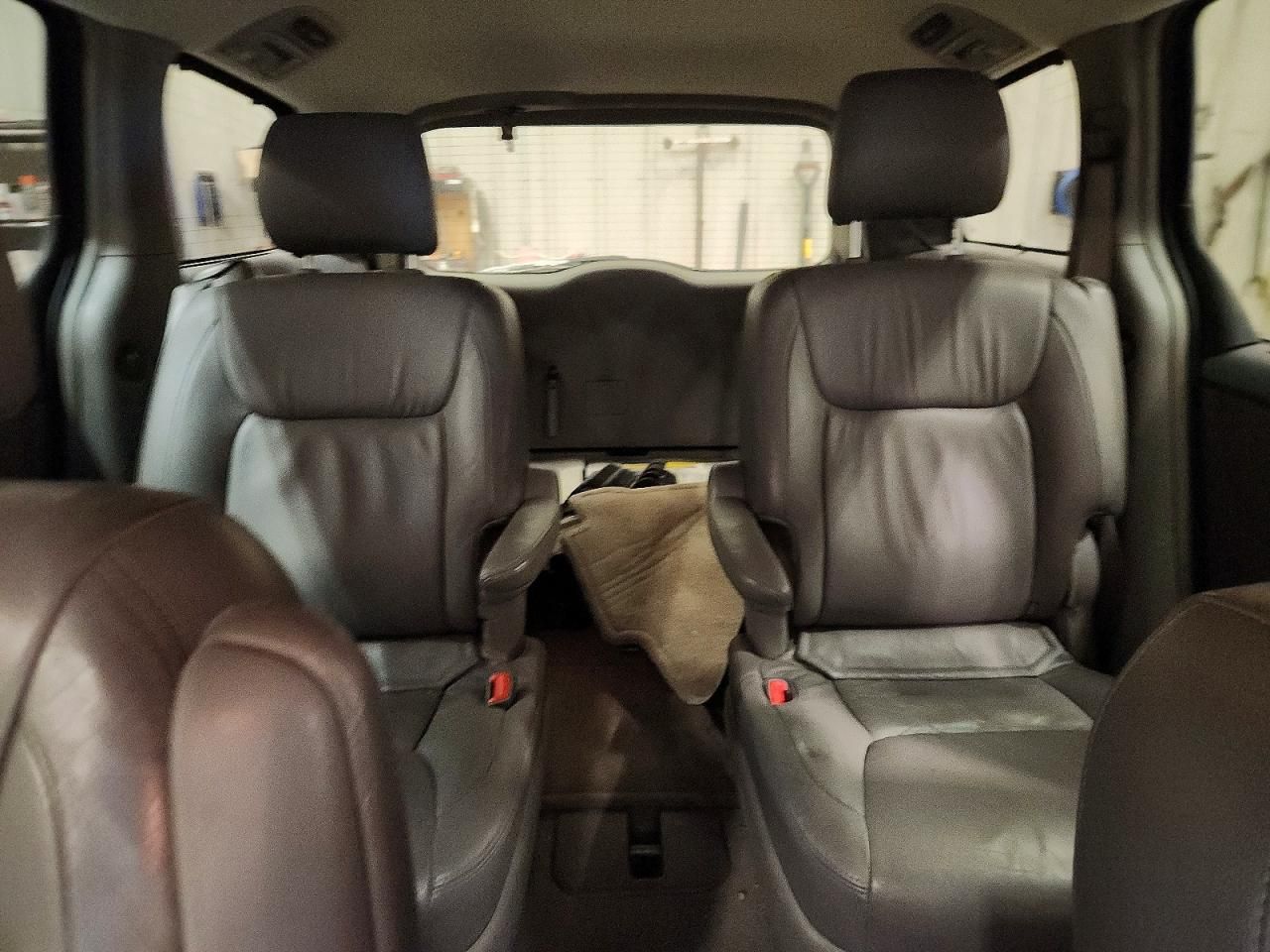 2004 Toyota Sienna xle