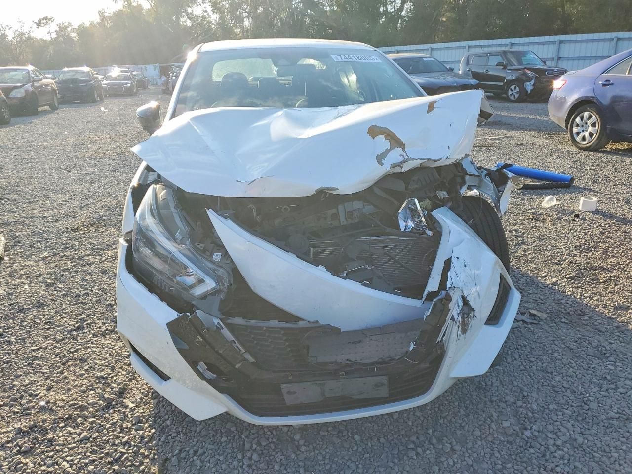 2022 Nissan Versa sr