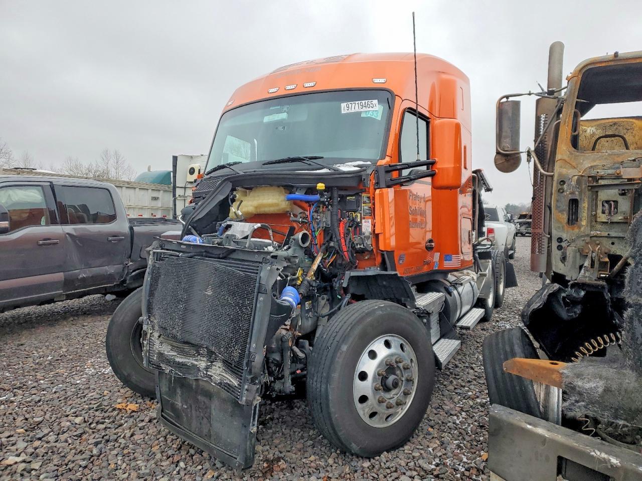 2024 Kenworth T680 Semi Truck