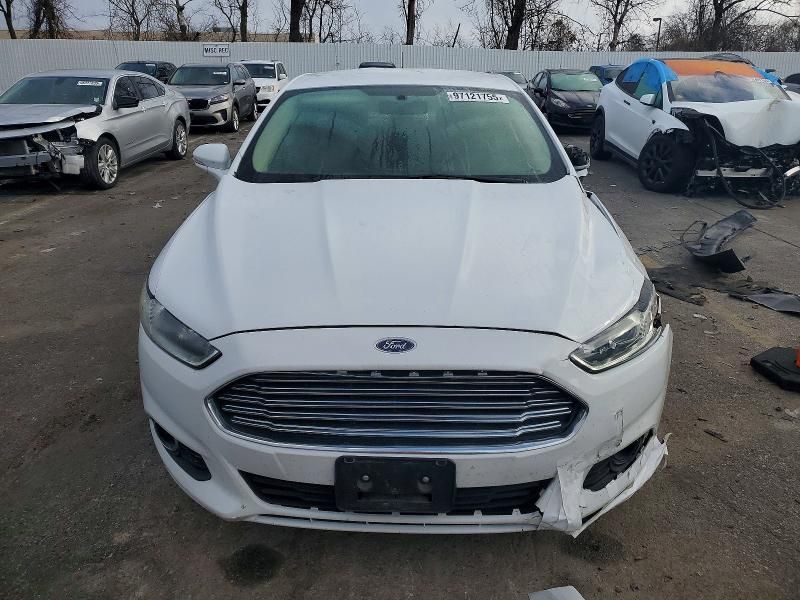 2016 Ford Fusion se Phev