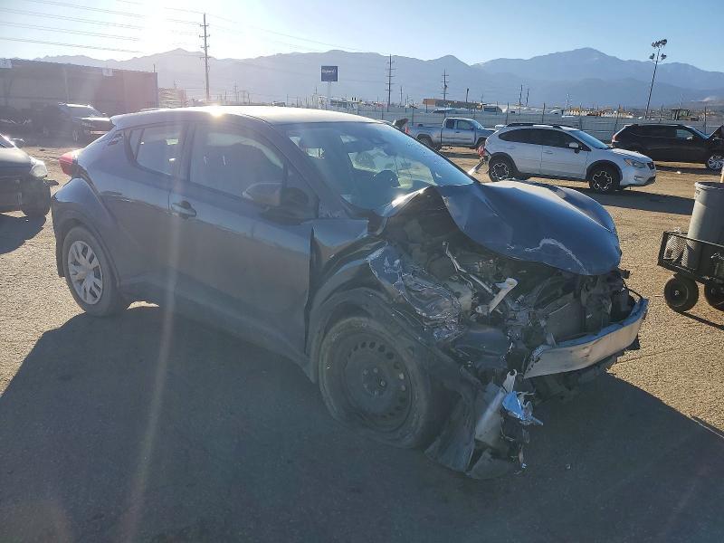 2021 Toyota C-hr xle