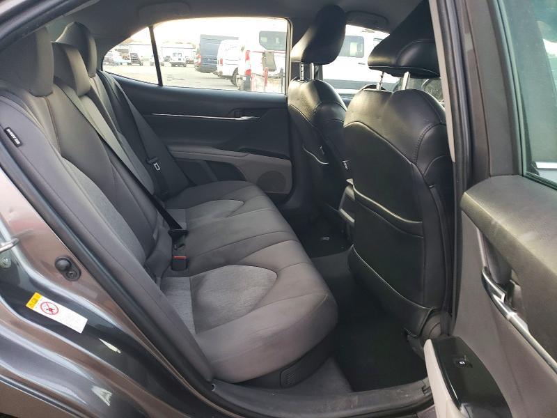 2019 Toyota Camry le