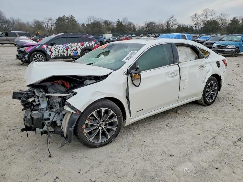 2017 Toyota Avalon Hybrid